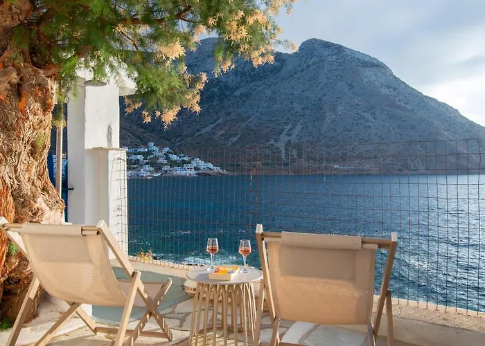 Hotel Rocks And Waves Sifnos