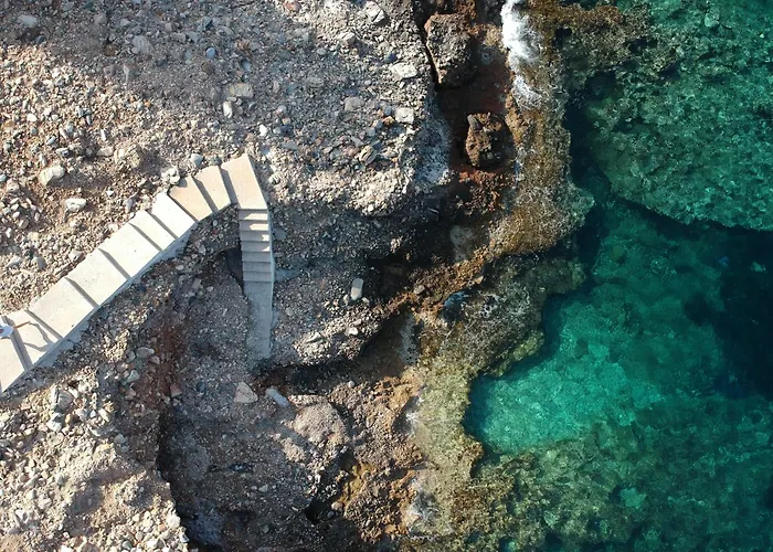 Hotel Rocks And Waves Sifnos Kamarai