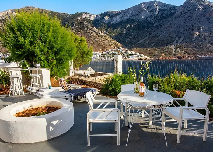 Rocks And Waves Sifnos Hotel Kamarai