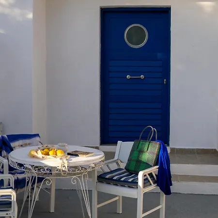 Rocks And Waves Sifnos Hotell