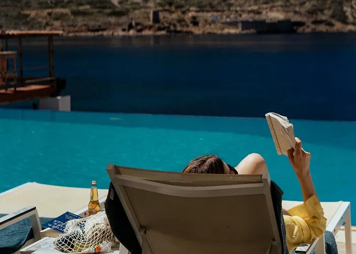 Rocks And Waves Sifnos Hotell